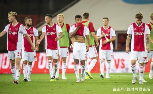 在赛后称赞 在赛后称赞