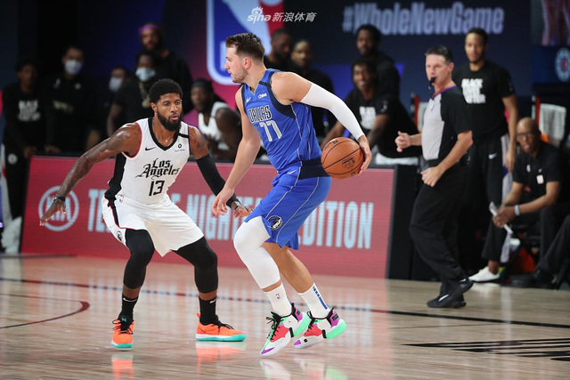 跑动以及配 跑动以及配