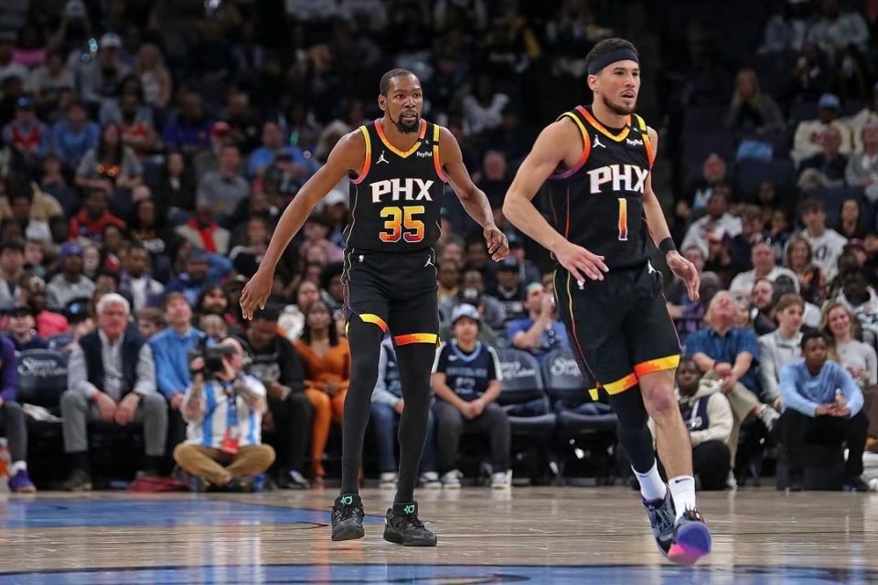 中路占位与 中路占位与